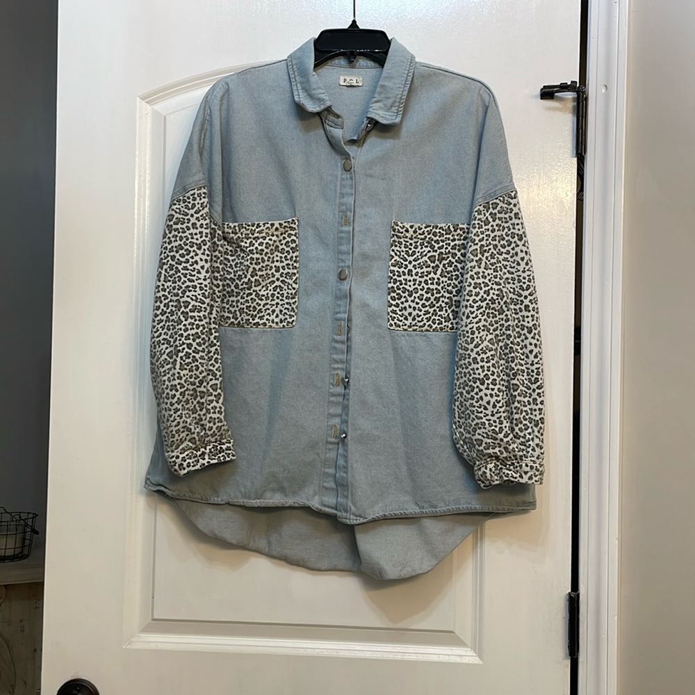 POL denim and animal print shacket